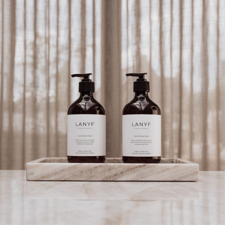 Minimalistisch haarproduct ontwerp Lanyf deSIGN Branding